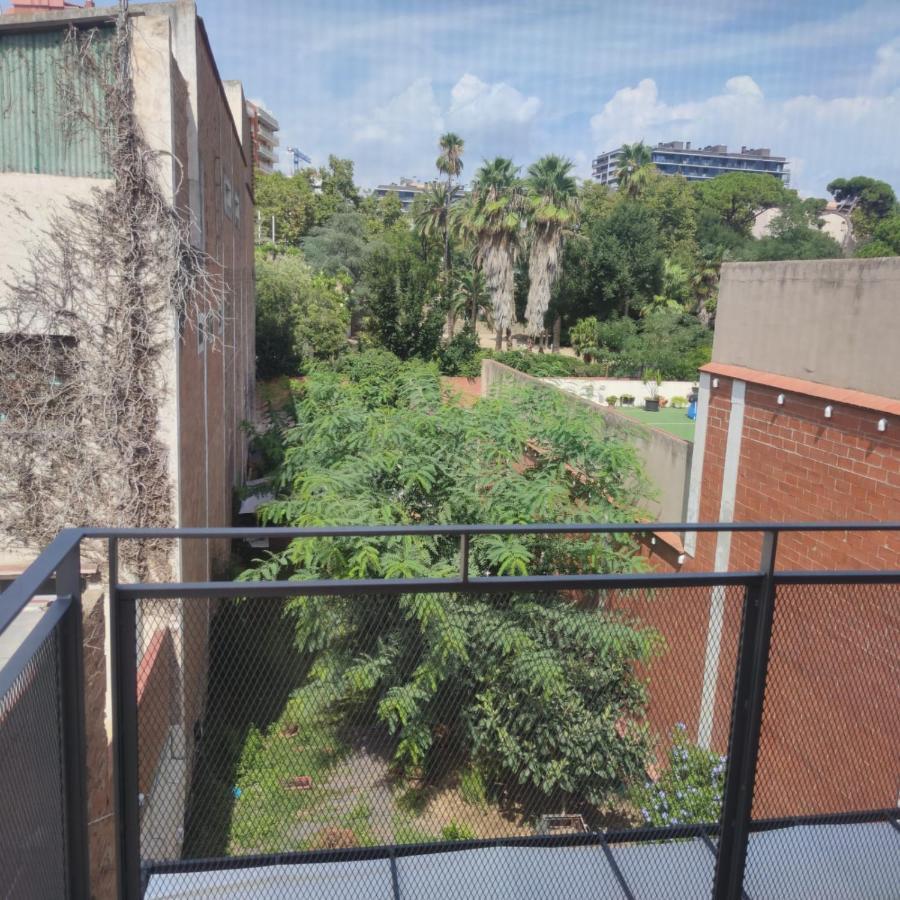 Apartment Close To The Beach With Free Parking 巴达洛纳 外观 照片