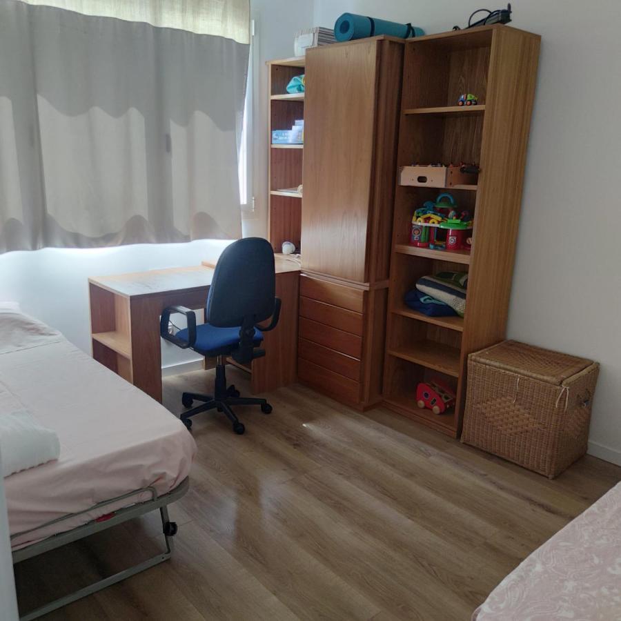 Apartment Close To The Beach With Free Parking 巴达洛纳 外观 照片